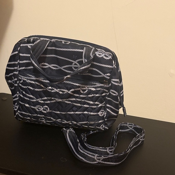 Lug Nautical Navy style lunch bag - Picture 4 of 10